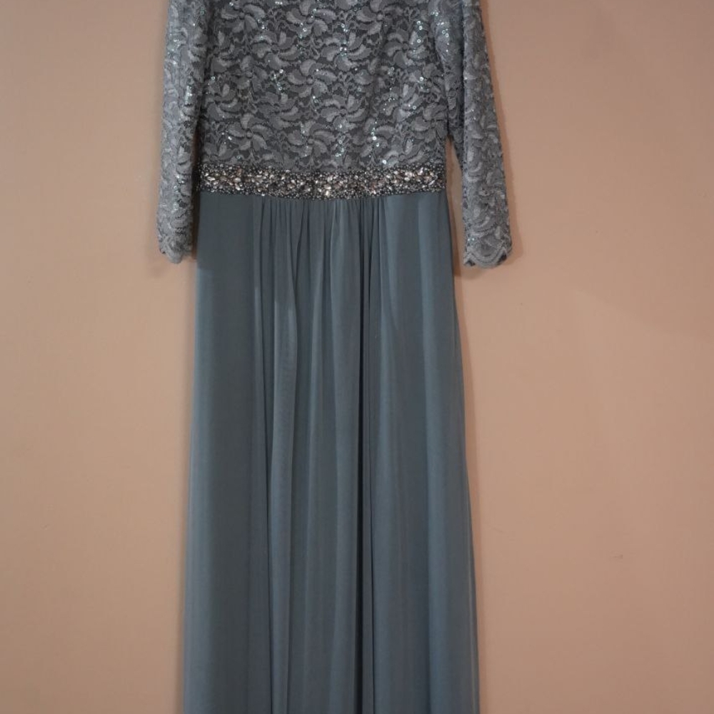 Elegant Modest Blue Gray Lace Evening Gown